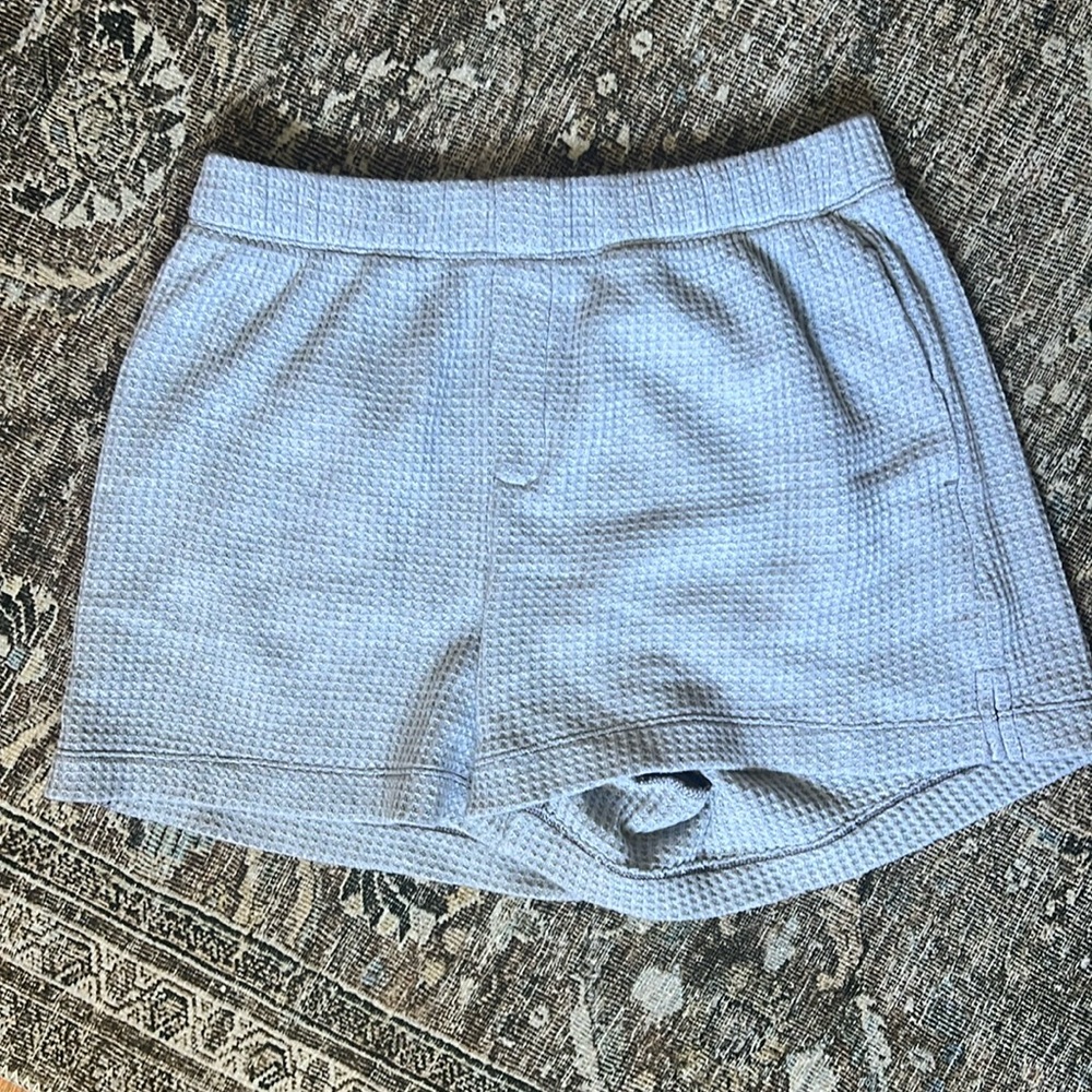 Aerie waffle knit fleece shorts size M grey